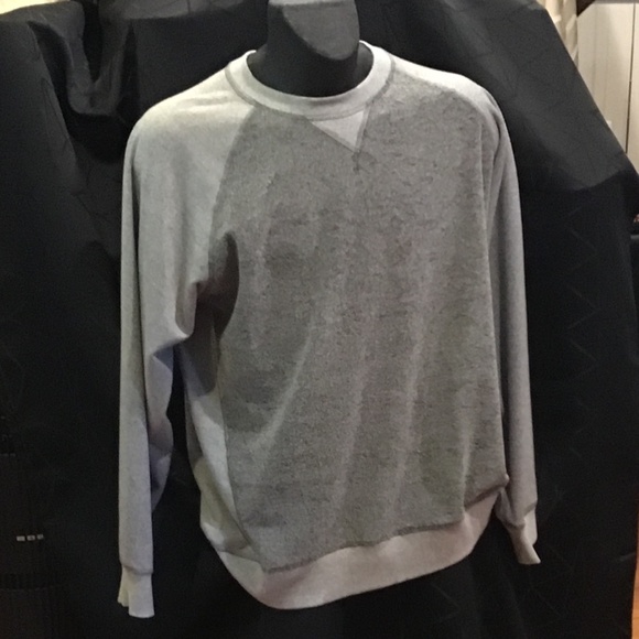 NWT Bench Men’s Pullover Sweatshirt , grey two tone color - Picture 2 of 13